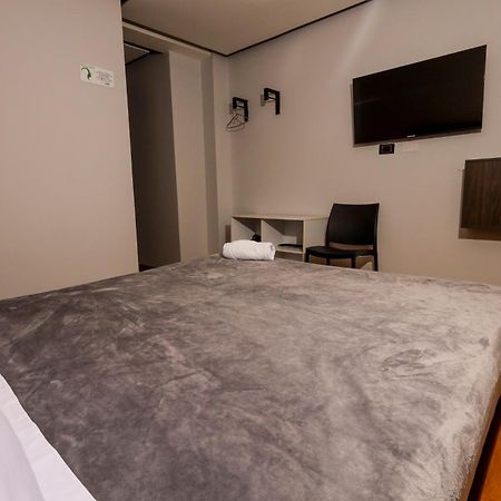 בוגוטה Hotel Htl מראה חיצוני תמונה