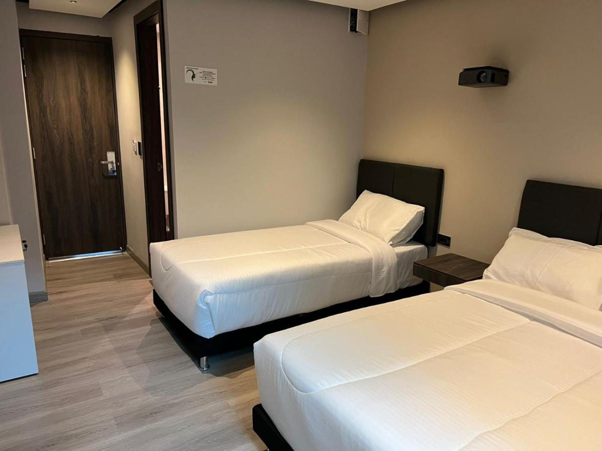 בוגוטה Hotel Htl מראה חיצוני תמונה